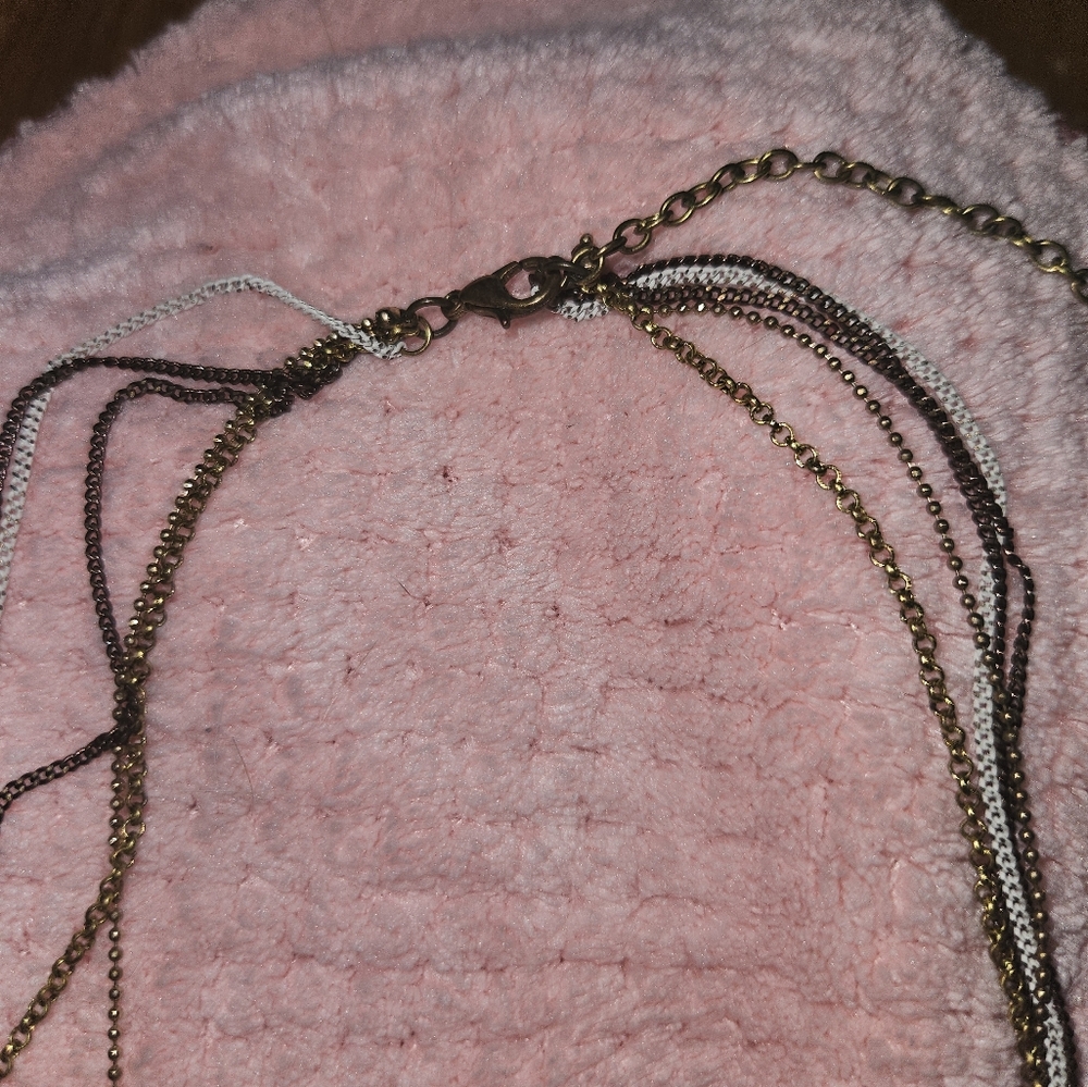 4 layer adjustable clasp necklace with different colored chains and white beads - Picture 8 of 8
